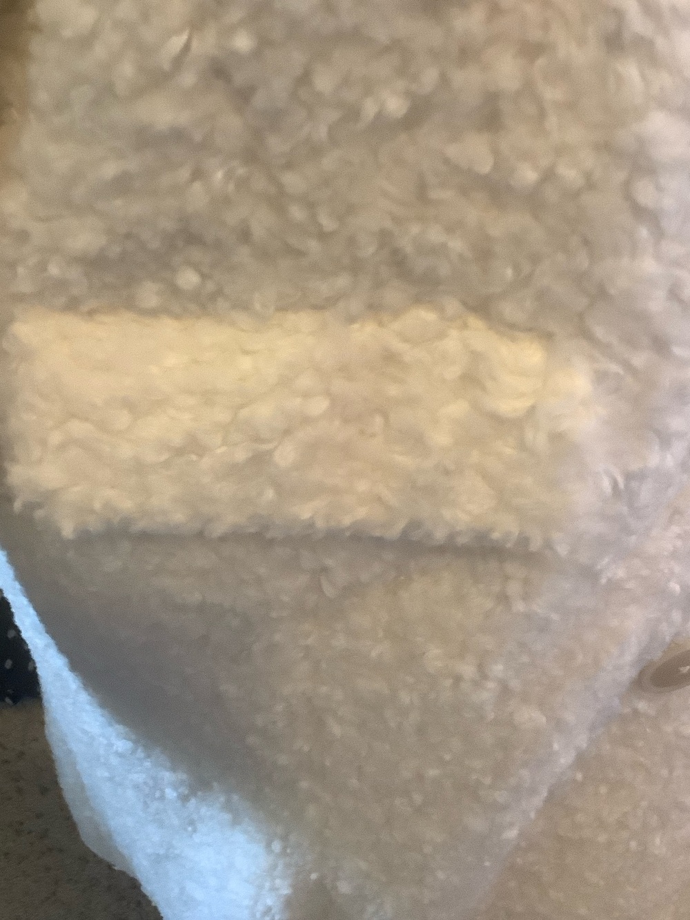 White Faux fur Double-Breasted Teddy trench style Coat - Picture 3 of 10